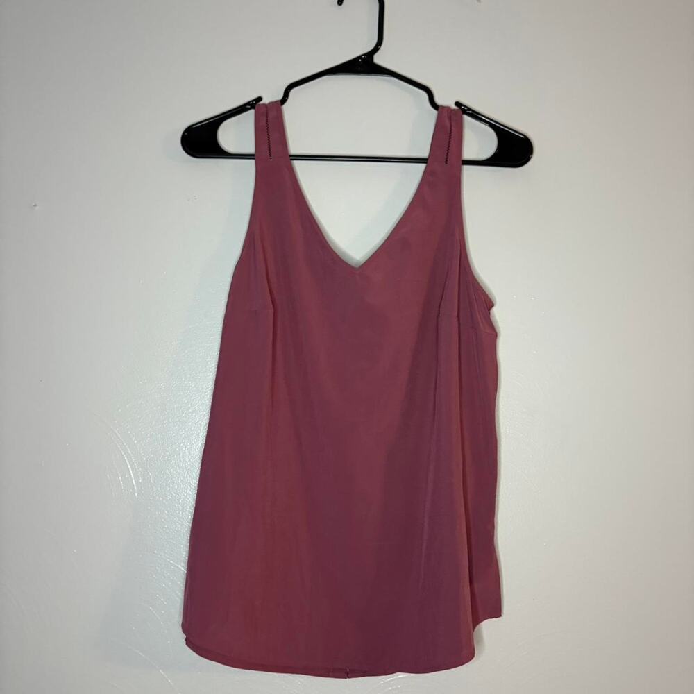 Athleta voyager tank crushed berry athletic top | Workout